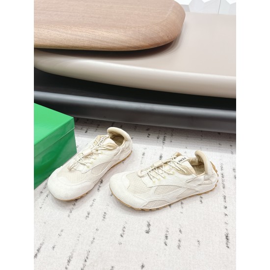 BV Shoes Casual Shoes Best Quality
Women 35-42
Men 39-46
