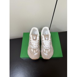 BV Shoes Casual Shoes Best Quality
Women 35-42
Men 39-46

