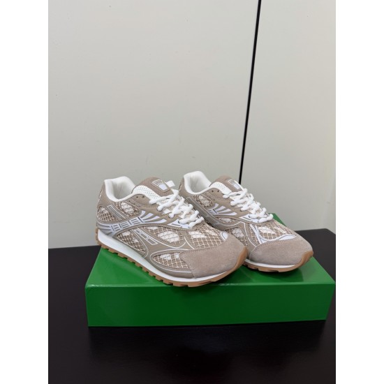 BV Shoes Casual Shoes Best Quality
Women 35-42
Men 39-46
