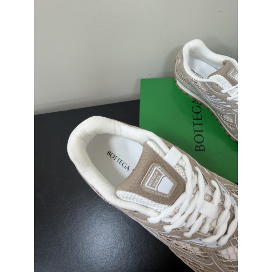 BV Shoes Casual Shoes Best Quality
Women 35-42
Men 39-46
