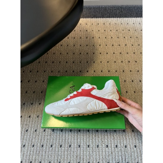 BV Shoes Casual Shoes Best Quality
Women 35-42
Men 39-46

