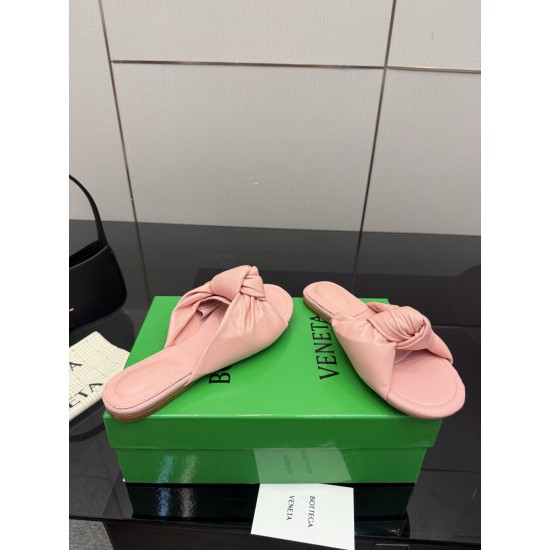 BV Slippers Shoes Best Quality
Women 35-42
