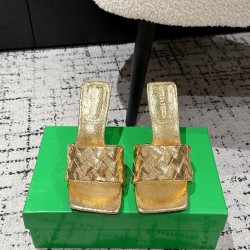BV Slippers Shoes Best Quality
Women 35-42
