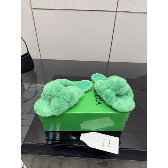 BV Slippers Shoes Best Quality
Women 35-42
