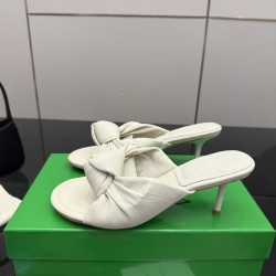 BV Slippers Shoes Best Quality
Women 35-42
