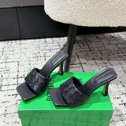 BV Slippers Shoes Best Quality
Women 35-42
