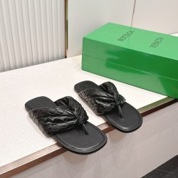 BV Slippers Shoes Best Quality
Women 35-42
