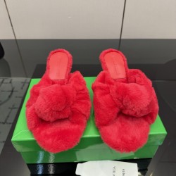 BV Slippers Shoes Best Quality
Women 35-42
