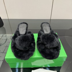 BV Slippers Shoes Best Quality
Women 35-42
