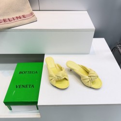 BV Slippers Shoes Best Quality
Women 35-42
