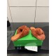 BV Slippers Shoes Best Quality
Women 35-42

