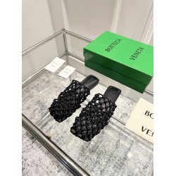 BV Slippers Shoes Best Quality
Women 35-42
