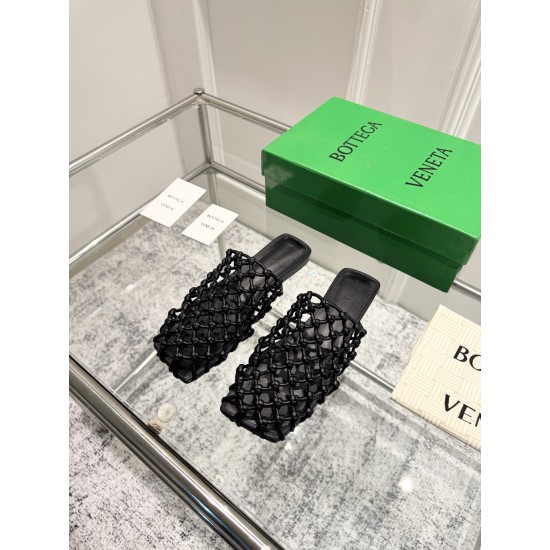 BV Slippers Shoes Best Quality
Women 35-42
