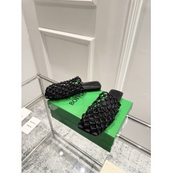 BV Slippers Shoes Best Quality
Women 35-42
