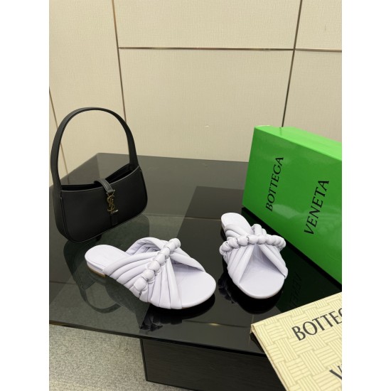 BV Slippers Shoes Best Quality
Women 35-42
