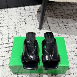 BV Slippers Shoes Best Quality
Women 35-42
