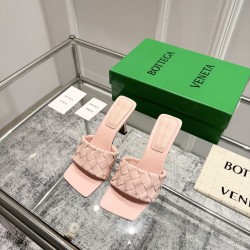 BV Slippers Shoes Best Quality
Women 35-42

