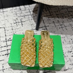BV Slippers Shoes Best Quality
Women 35-42
