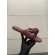 BV Slippers Shoes Best Quality
Women 35-42
