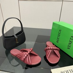 BV Slippers Shoes Best Quality
Women 35-42
