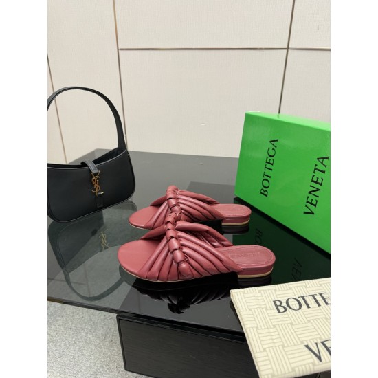 BV Slippers Shoes Best Quality
Women 35-42
