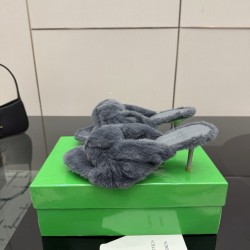 BV Slippers Shoes Best Quality
Women 35-42
