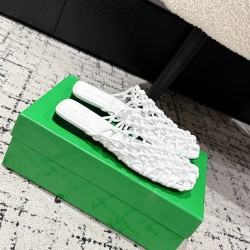 BV Slippers Shoes Best Quality
Women 35-42
