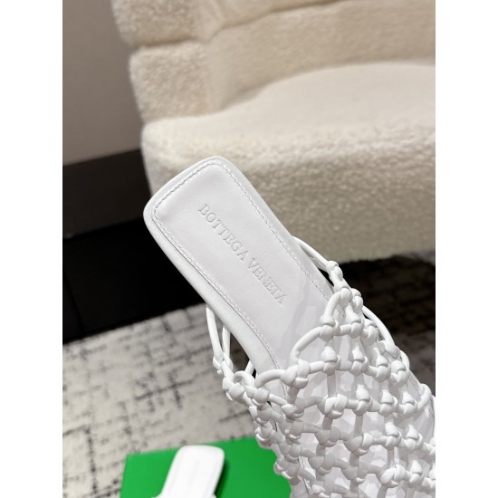BV Slippers Shoes Best Quality
Women 35-42
