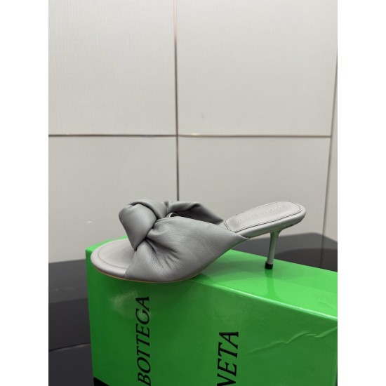 BV Slippers Shoes Best Quality
Women 35-42
