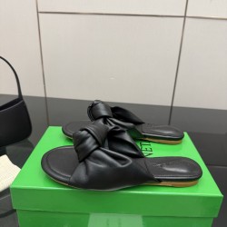 BV Slippers Shoes Best Quality
Women 35-42
