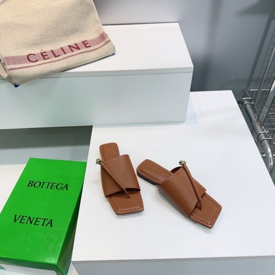 BV Slippers Shoes Best Quality
Women 35-42
