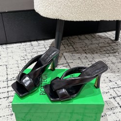 BV Slippers Shoes Best Quality
Women 35-42
