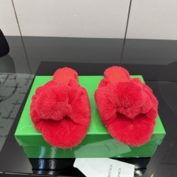 BV Slippers Shoes Best Quality
Women 35-42
