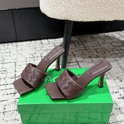BV Slippers Shoes Best Quality
Women 35-42
