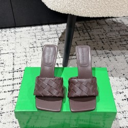 BV Slippers Shoes Best Quality
Women 35-42

