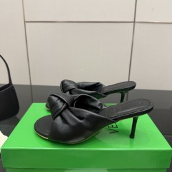 BV Slippers Shoes Best Quality
Women 35-42
