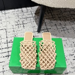 BV Slippers Shoes Best Quality
Women 35-42
