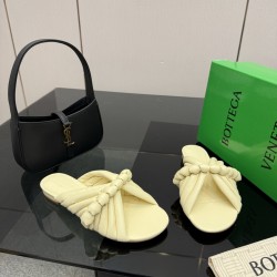 BV Slippers Shoes Best Quality
Women 35-42
