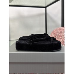 Balenciaga Slippers