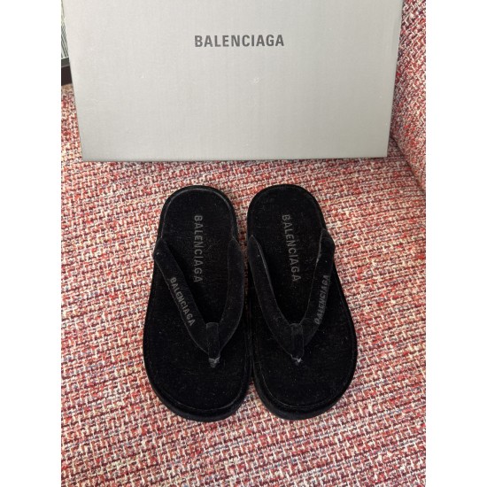 Balenciaga Slippers