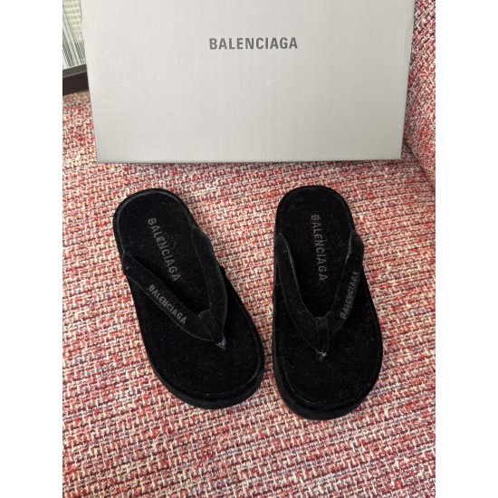 Balenciaga Slippers