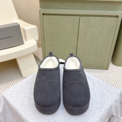 Balenciaga Slippers