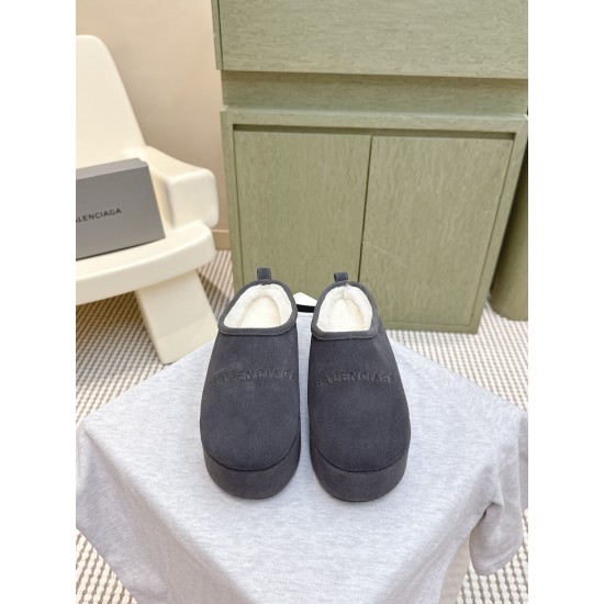 Balenciaga Slippers