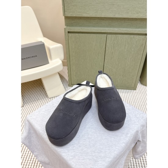 Balenciaga Slippers