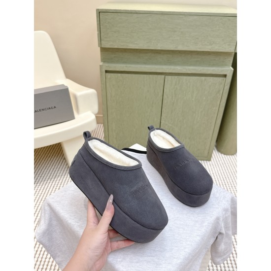 Balenciaga Slippers