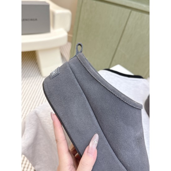 Balenciaga Slippers