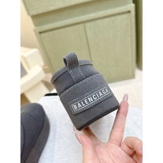 Balenciaga Slippers