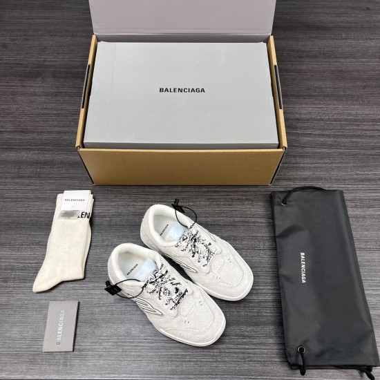 Balenciaga Shoes
Women and men 35-45
