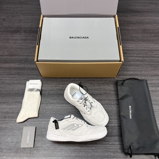 Balenciaga Shoes
Women and men 35-45
