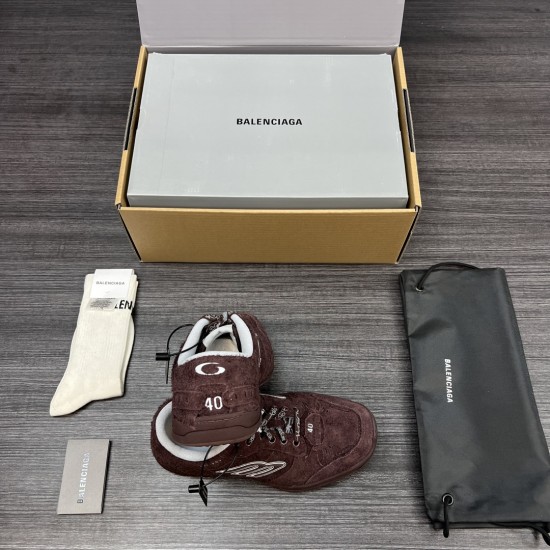 Balenciaga Shoes
Women and men 35-45

